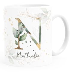 Kaffee-Tasse mit Buchstabe Monogramm personalisiert mit Wunschname Initiale Blätter-Motiv persönliche Geschenke SpecialMe®