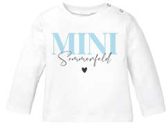 Baby Langarmshirt Schriftzug Mini personalisiert Wunschname Familienname Geschenk Geburt Taufe Jungen Mädchen SpecialMe®