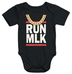 Kurzarm Baby-Body mit Aufdruck Spruch Logo RUN MLK Bio-Baumwolle Moonworks®