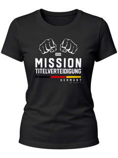 Damen WM-Shirt Mission Titelverteidigung Fäuste Fußball Weltmeisterschaft 2026 Fan-Shirt Deutschland Moonworks®