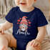 Baby Body kurzarm Wichtel Aufdruck personalisiert Wunschname Babygeschenke Weihnachten Mädchen & Jungen Bio Baumwolle SpecialMe®preview