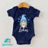 Baby Body kurzarm Wichtel Aufdruck personalisiert Wunschname Babygeschenke Weihnachten Mädchen & Jungen Bio Baumwolle SpecialMe®preview