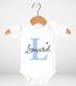 Baby Body mit Namen personalisiert Herz Initiale Anfangsbuchstabe Geschenk Geburt kurzarm Bio Baumwolle SpecialMe®preview