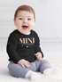 Baby Langarmshirt Schriftzug Mini personalisiert Wunschname Familienname Geschenk Geburt Taufe Jungen Mädchen SpecialMe®preview