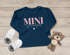 Baby Langarmshirt Schriftzug Mini personalisiert Wunschname Familienname Geschenk Geburt Taufe Jungen Mädchen SpecialMe®preview