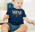 Baby T-Shirt kurzarm im Mini Me Style personalisiert mit Wunschname Familienname Geschenkidee Geburt Taufe Bio Baumwolle SpecialMe®preview