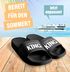 Badeschlappen Camping Queen King Urlaubsgadget Unisex mit Aufdruck Herren Damen Badeschuhe Männer Frauen Moonworks®preview
