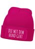 Damen Beanie Geschenk für Hundeliebhaberinnen Strickmütze mit Spruch Aufdruck Lustig Die mit dem Hund geht Hundebesitzer Moonworks®preview