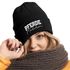 Damen Beanie mit Patch Strickmütze mit Spruch Pferdemädchen Aufdruck Lustig Damenmütze Geschenk Reiterin Moonworks®preview