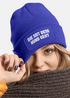 Damen Beanie Strickmütze mit Spruch Aufdruck Lustig Die mit dem Hund geht Geschenk für Hundeliebhaberinnen Moonworks®preview