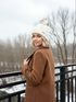 Damen Strickmütze mit Fleecefutter und Kunstfell Bommel Zopfmuster Grobstrick Wintermütze Bommelmütze Model 2207 Neverless®preview