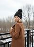 Damen Strickmütze mit Fleecefutter und Kunstfell Bommel Zopfmuster Grobstrick Wintermütze Bommelmütze Neverless®preview