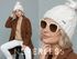 Damen Strickmütze mit Fleecefutter und Kunstfell Bommel Zopfmuster Grobstrick Wintermütze Bommelmütze Neverless®preview