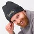 Herren Beanie Patch Strickmütze mit Spruch Lustig Servus Lederhose in der Wäsche Outfit für das Oktoberfest Männer Moonworks®preview