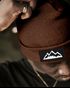 Herren Beanie Wintermütze mit Patch Mountain Badge Aufdruck Print Strickmütze Rippstrick Outdoor Fashion Neverless®preview