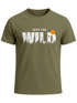 Herren T-Shirt Brustprint Bedruckt Into the Wild Schriftzug Outdoor Fashion Streetstyle Grafik-Shirt Neverless®preview