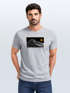 Herren T-Shirt Frontprint Wandern Berge Grafik Schriftzug Outdoor Natur Fashion Streetstyle Printshirt  Neverless®preview