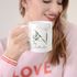 Herzhenkel -Tasse mit Buchstabe Monogramm personalisiert mit Wunschname Initiale Blätter-Motiv persönliche Geschenke SpecialMe®preview