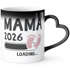 Kaffee-Tasse Herzhenkel {style_variation_string} 2026 loading Thermoeffekt Zaubertasse Geschenk-Tasse für werdende {style_variation_string} - Bekanntgabe Ankündigung Schwangerschaft Geburt Baby MoonWorks®preview