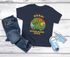 Kinder Jungen T-Shirt Einschulung 2025 mit Dino und Schuljahr personalisierbar Geschenk Schulanfang Dinosaurier Liebhaber Moonworks®preview