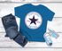 Kinder Jungen T-Shirt Einschulung 2025 mit Namen personalisierbar Stern-Design Schulkind Erste Klasse Geschenkidee Schulanfang SpecialMe®preview