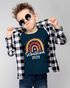 Kinder Jungen T-Shirt Einschulung 2025 Schulkind 2023 Regenbogen Aufdruck Geschenk Schulanfang Moonworks®preview
