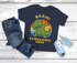 Kinder Jungen T-Shirt Einschulung mit Dino und Schuljahr personalisierbar Geschenk Schulanfang Dinosaurier Liebhaber Moonworks®preview