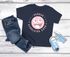 Kinder Mädchen T-Shirt Schulanfang 2025 mit Name Jahreszahl Smile Gesicht Icon personalisiert Schulkind Geschenkidee Erste Klasse SpecialMe®preview