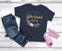 Kinder Mädchen T-Shirt Schulkind personalisiert Jahreszahl Blumen Blüten Goldfarben Geschenk Einschulung 2025 SpecialMe®preview