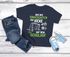 Kinder T-Shirt Jungen Fußball-Fan Geschenk zur Einschulung 2025 Schulanfang ich kicke jetzt auf dem Schulhof Jungen Moonworks®preview