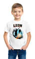Kinder T-Shirt Jungen mit {style_variation_string} Design und Wunschname personalisierte Geschenke {replace1} Moonworks®preview