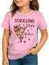 Kinder T-Shirt Mächen Schulanfang {style_variation_string} Jahreszahl Einschulungsshirt mit Strichzeichnung Name Jahreszahl personalisiert Geschenkidee Schulstart 2026 Erste Klasse SpecialMe®preview