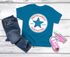 Kinder T-Shirt Mädchen Einschulung 2025 Schulkind Stern Schriftzug Erstklassig Geschenk Schulanfang Moonworks®preview