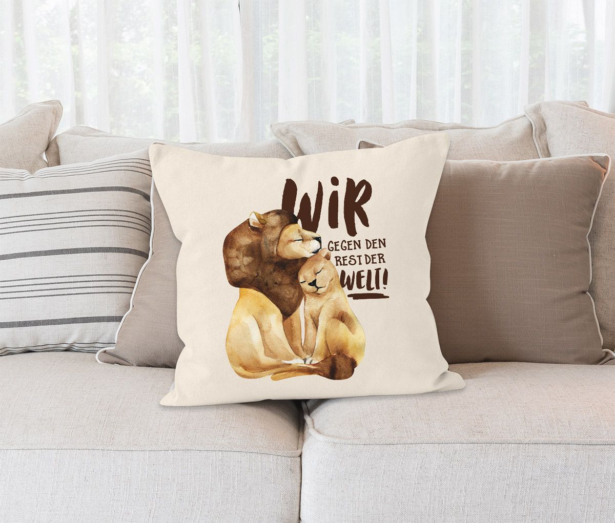 KissenBezug Liebe Geschenk Wir gegen den Rest der Welt Spruch Löwe