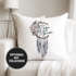 Kissenbezug Traumfänger Dreamcatcher Follow your Dreams Spruch Blumen Federn Spruch Boho Kissen-Hülle Deko-Kissen Autiga®preview