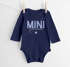 Langarm Baby Body Schriftzug Mini personalisiert mit Familienname Wunschname Geschenk Geburt Bio-Baumwolle SpecialMe®preview
